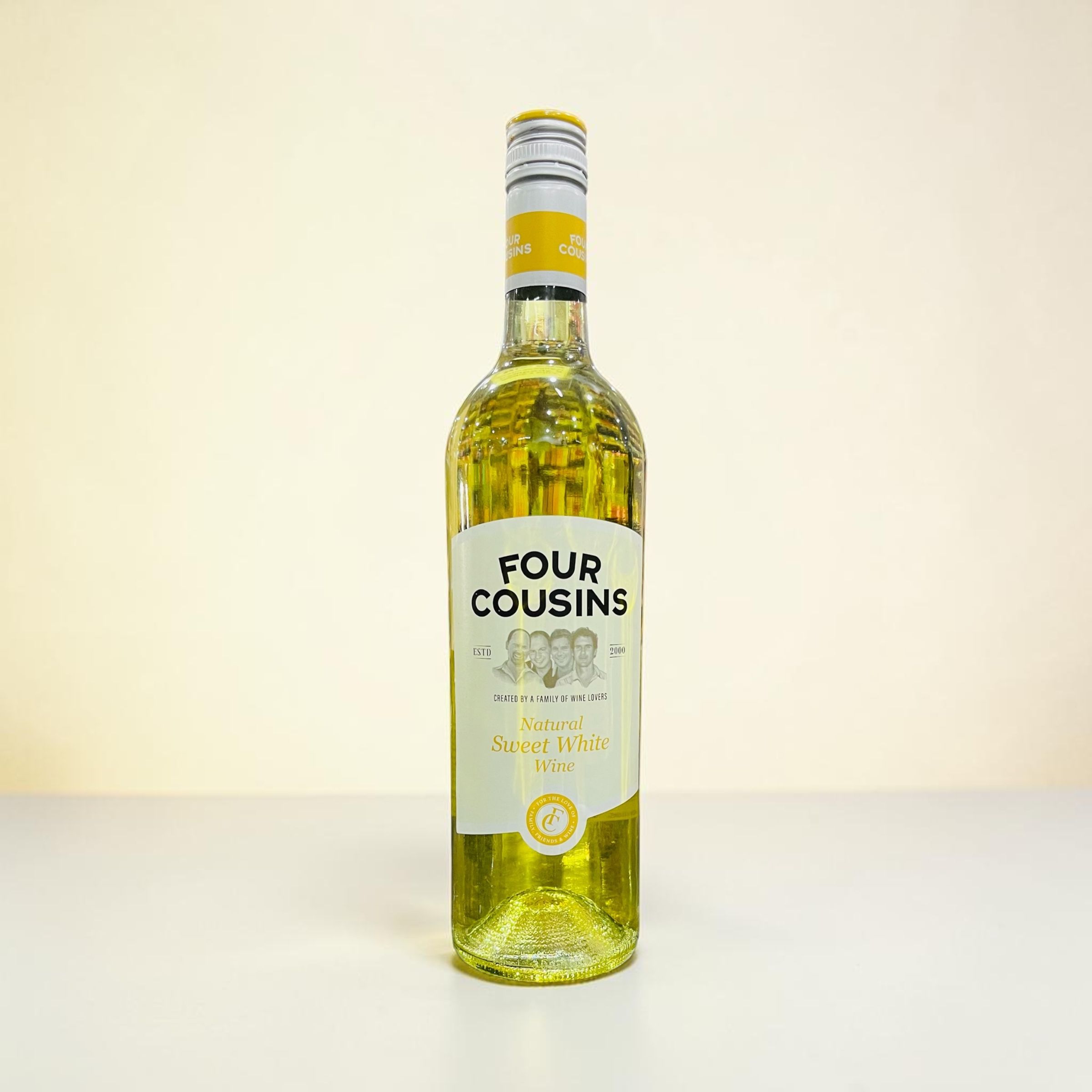 FOUR COUSINS SWEET WHITE
